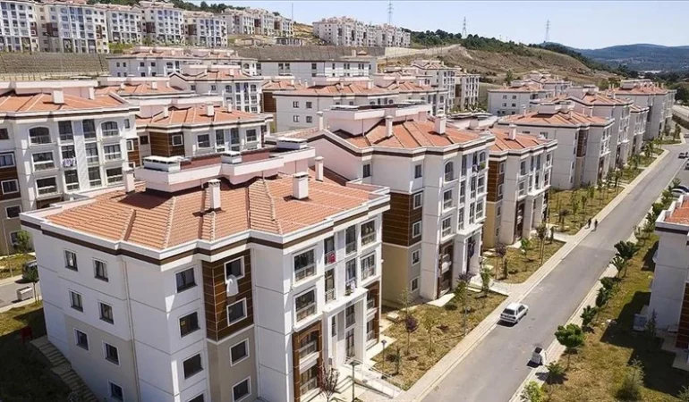 TOKİ’den İstanbul’a 15 bin kiralık sosyal konut! Kiralar piyasanın yarısı olacak..