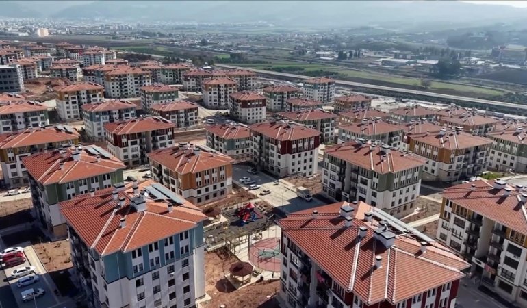Deprem bölgesinde dengeler değişti! Konut arzı arttı, kiralar yavaşladı..