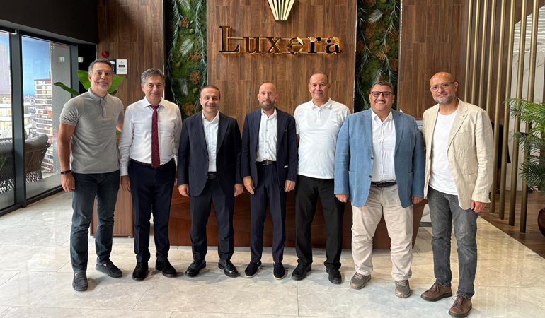 Luxera GYO, Veliefendi’de 10 Milyar TL’lik Proje İçin İmzaları Attı
