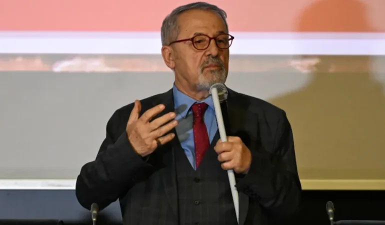 Naci Görür’den kentsel dönüşüm uyarısı: “Depreme hazırlık sadece binaları yenilemek değil”