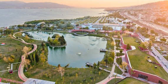 OzerUrgerden-Kocaeli-Fuar-Parki-Kentten-Dogaya-Uzanan-Yeni-Bir-Kiyi-Esigi-featured