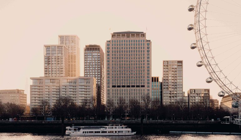 South Bank’ın nehir kıyısı yaşamını tamamlayan modern bir başyapıt: SEVEN