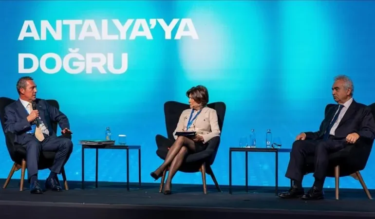 Enerjide 108 milyar dolarlık yatırım ihtiyacı.. Ali Koç’tan dönüşüm mesajı..